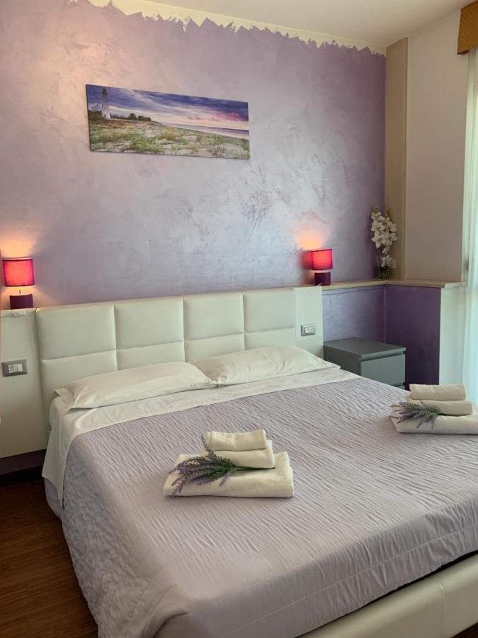 Hotel Palma Benessere 里米尼 外观 照片
