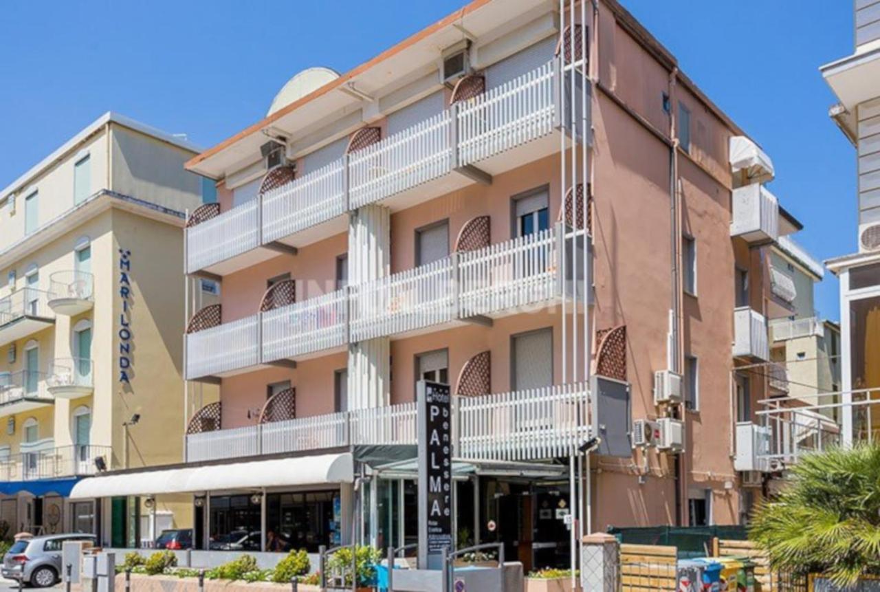 Hotel Palma Benessere 里米尼 外观 照片