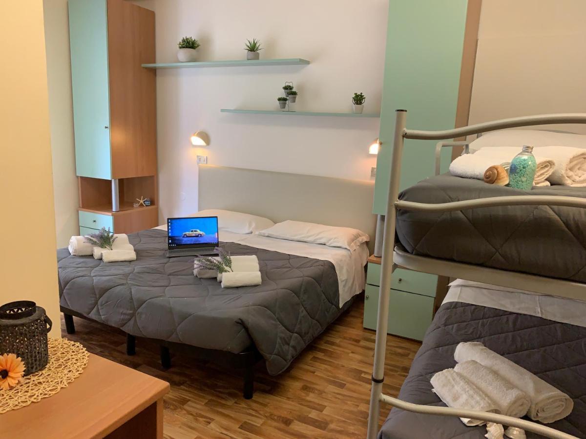 Hotel Palma Benessere 里米尼 外观 照片