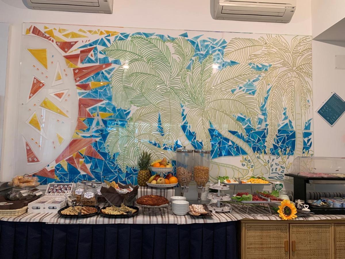 Hotel Palma Benessere 里米尼 外观 照片