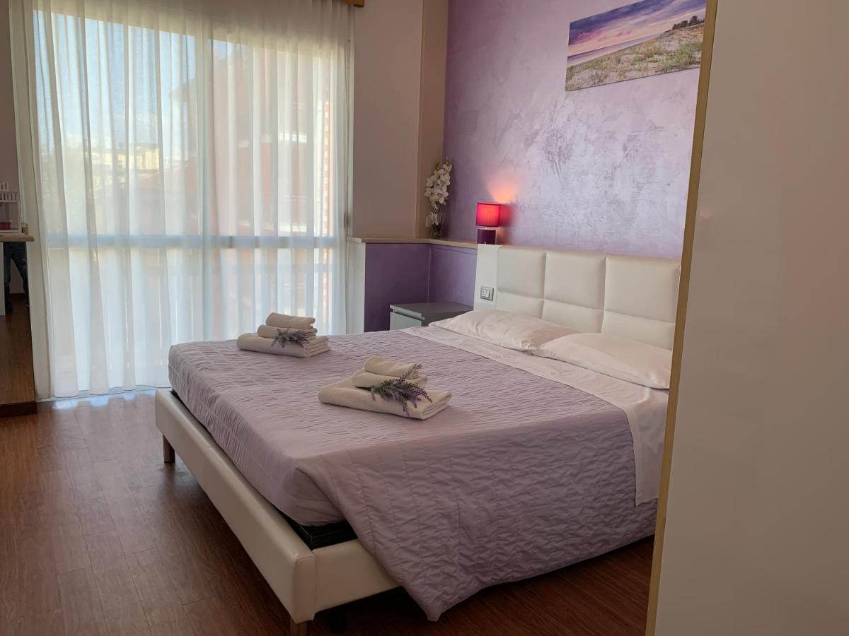 Hotel Palma Benessere 里米尼 外观 照片